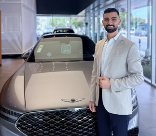Staff member Ali Khalil from ID_2bb437471012