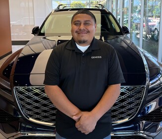 Staff member Carlos Arbaiza from ID_6e3dd2f39feb