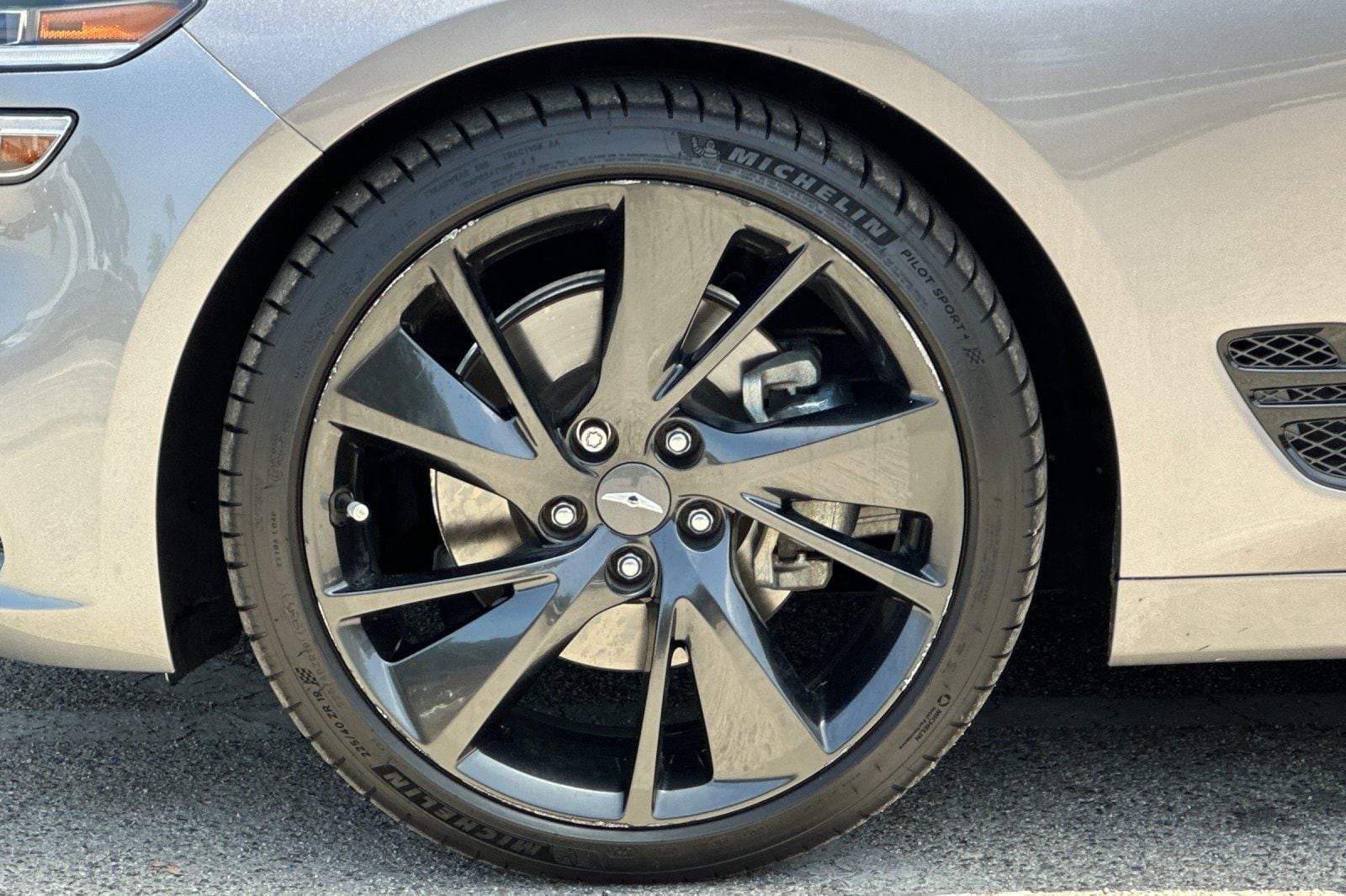 2023 GENESIS G70 Standard - Photo 33