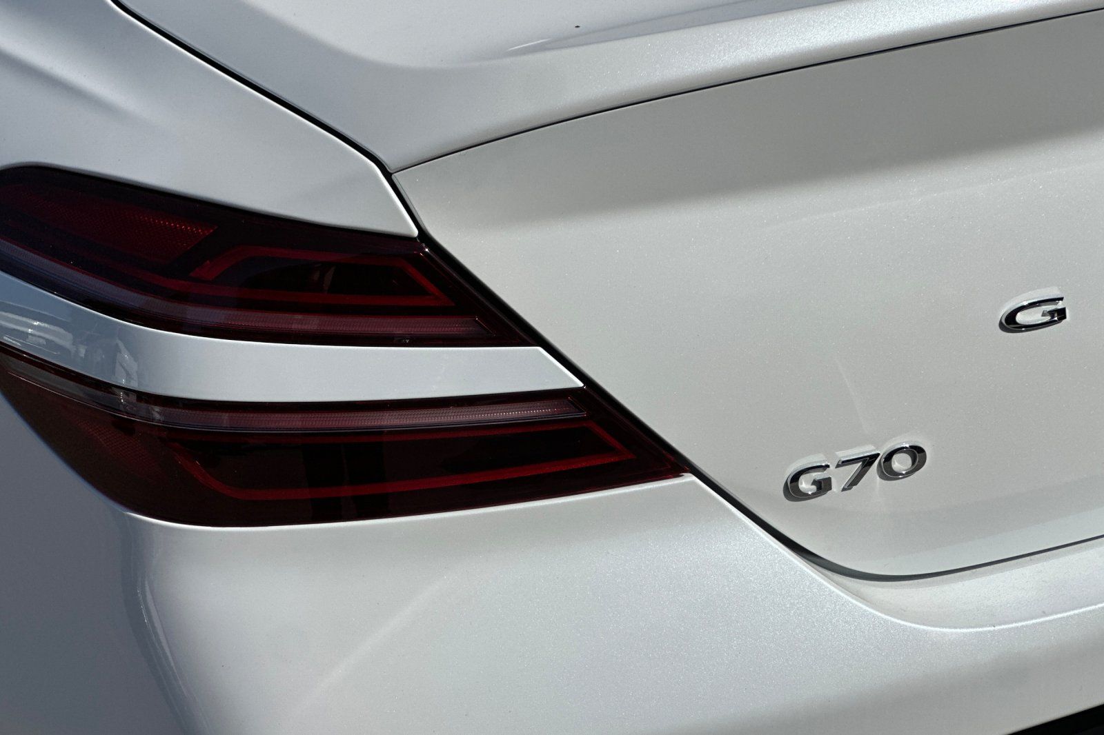 2022 GENESIS G70 Standard - Photo 33