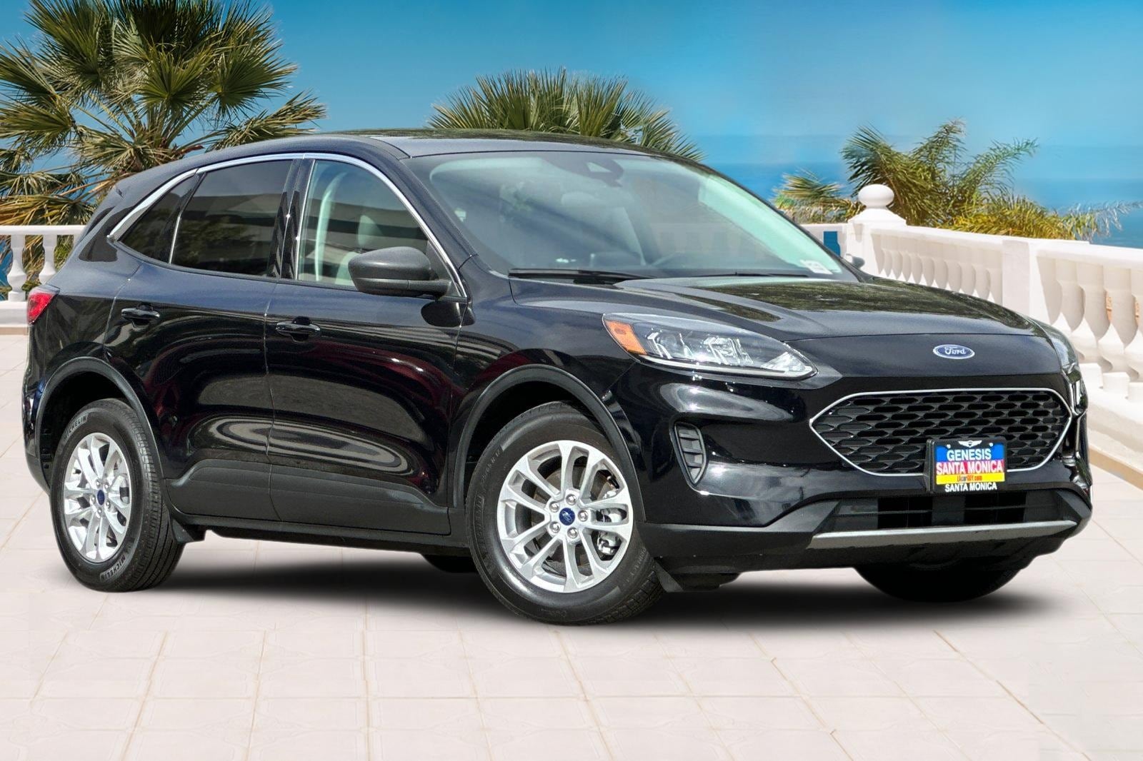 Used 2022 Ford Escape SE with VIN 1FMCU0BZ1NUA82345 for sale in Santa Monica, CA