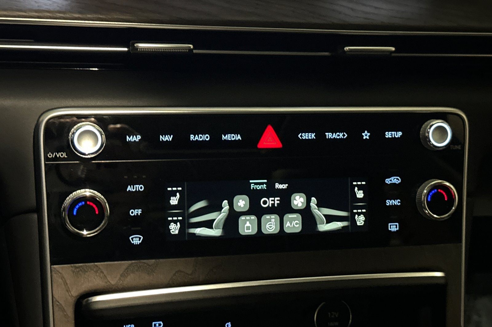 2026 GENESIS GV80 Advanced - Photo 26