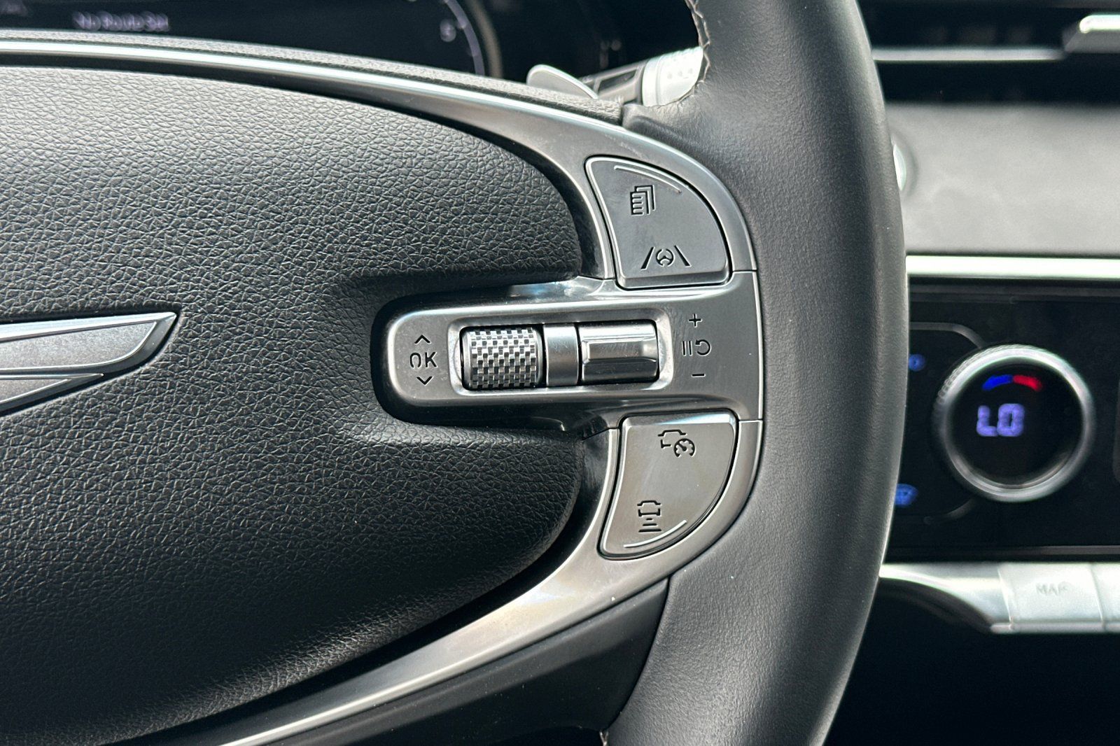 2023 GENESIS GV70 Standard - Photo 31