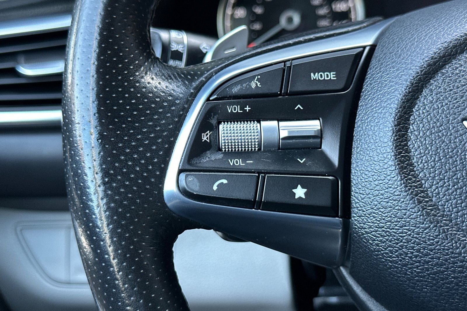 2022 GENESIS G70 Standard - Photo 28
