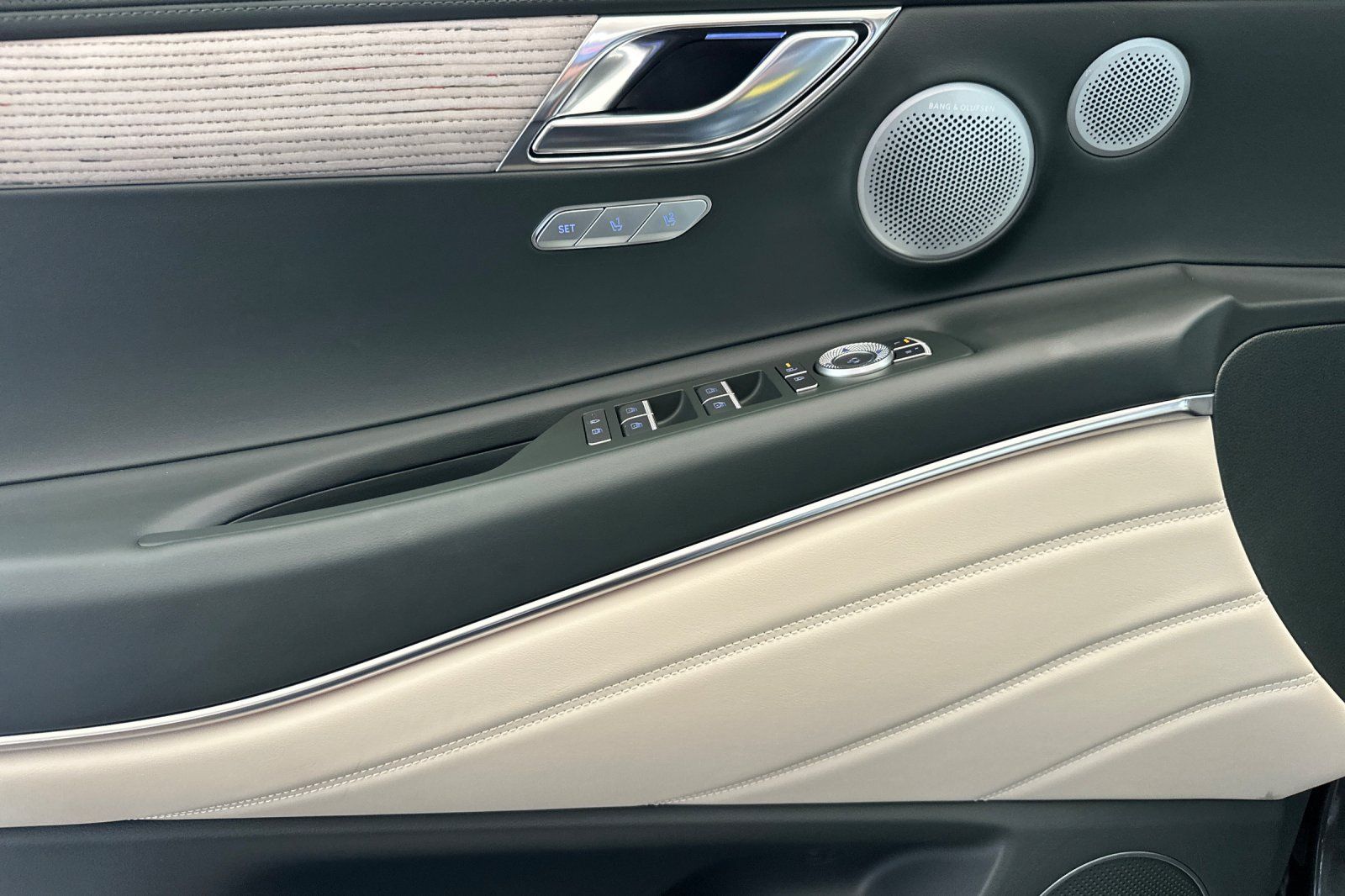 2026 GENESIS GV80 Prestige - Photo 13