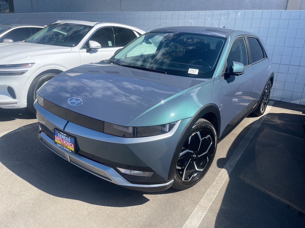 2023 Hyundai Ioniq 5 SEL photo 2