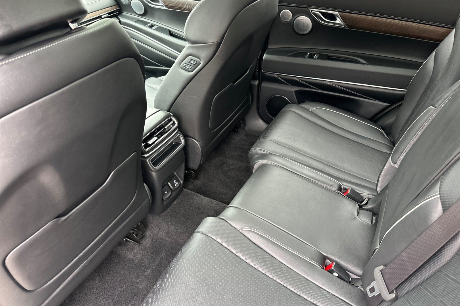 2026 GENESIS GV80 Advanced - Photo 15