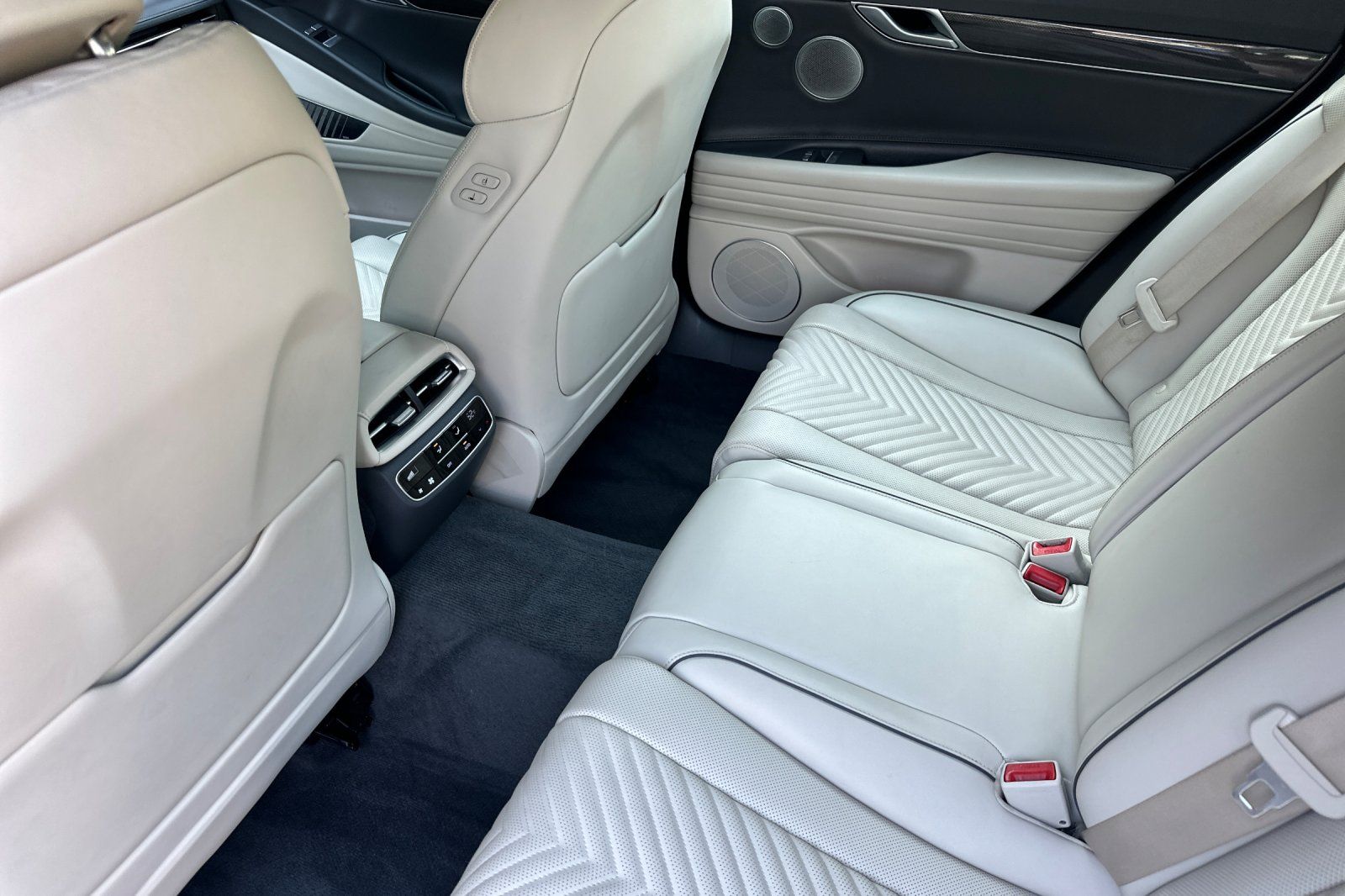 2024 GENESIS G80 SPORT - Photo 15