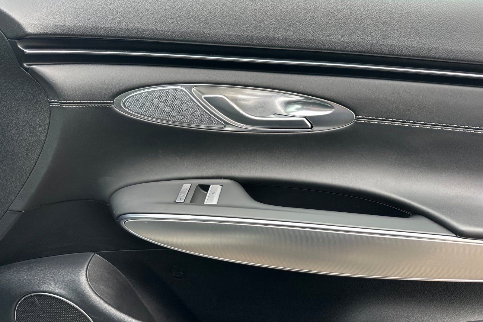 2023 GENESIS GV70 Standard - Photo 21