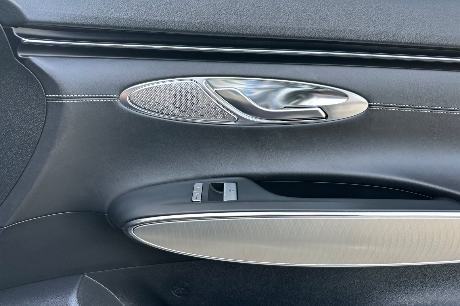 2023 GENESIS GV70 Standard - Photo 21