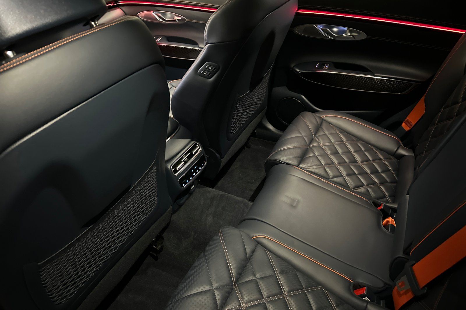 2026 GENESIS GV70 Sport Prestige - Photo 15