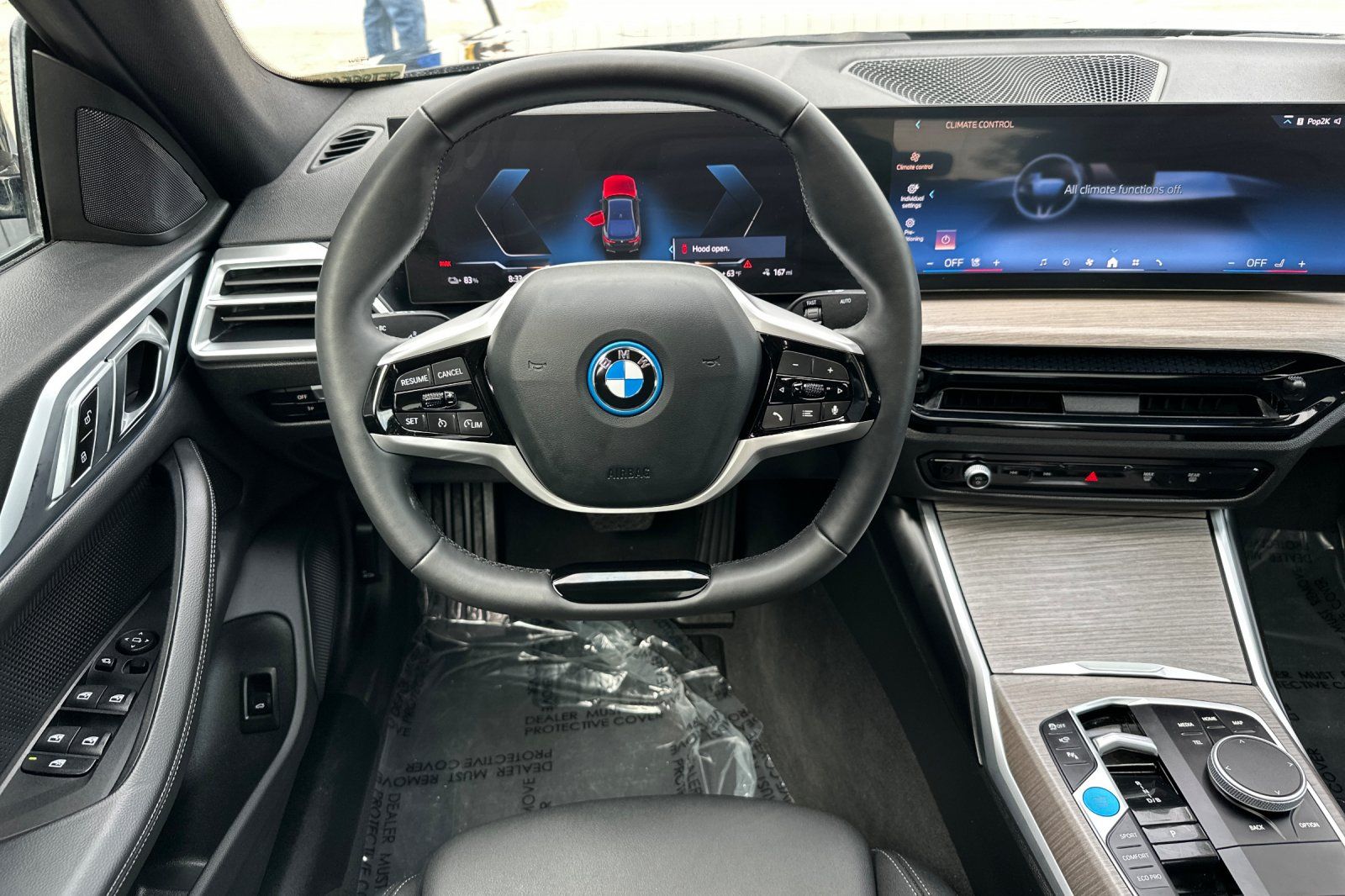 2025 BMW i4 40 - Photo 16