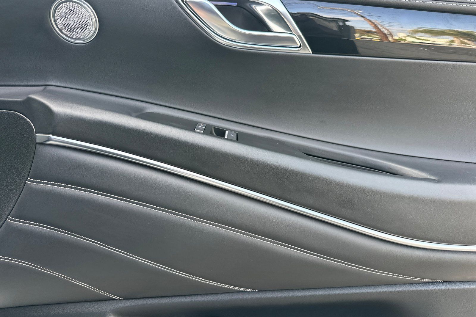2025 GENESIS GV80 Standard - Photo 21