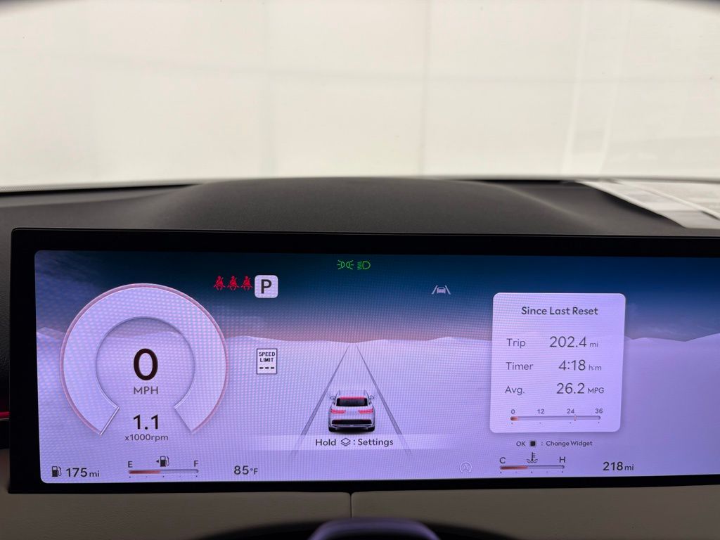 Thumbnail: 2026 Genesis GV70 - 25