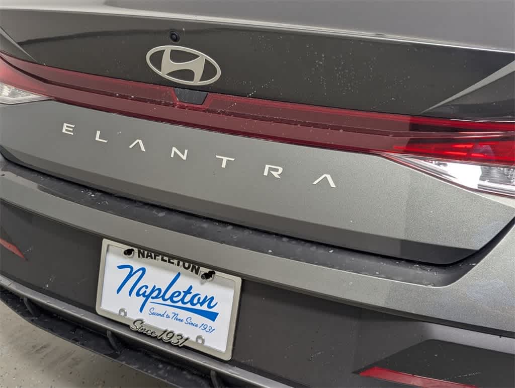 Thumbnail: 2025 Hyundai Elantra - 8