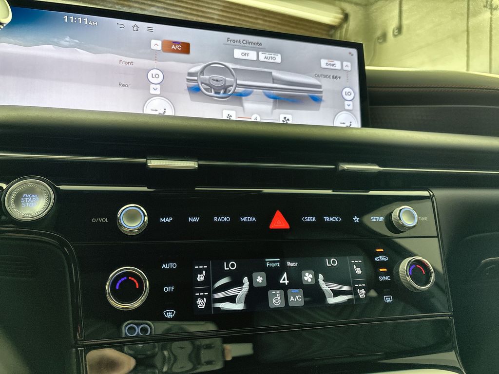 Thumbnail: 2025 Genesis G80 - 17