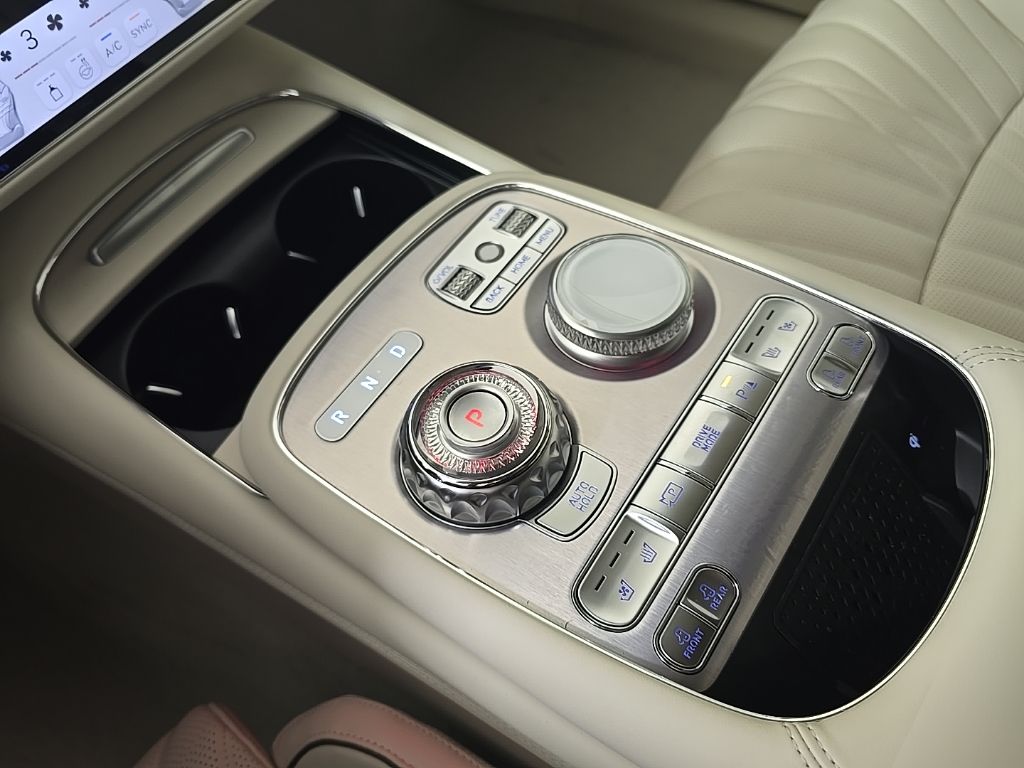Thumbnail: 2026 Genesis G90 - 24