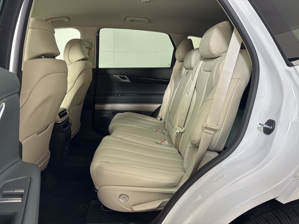 Thumbnail: 2026 Genesis GV80 - 18