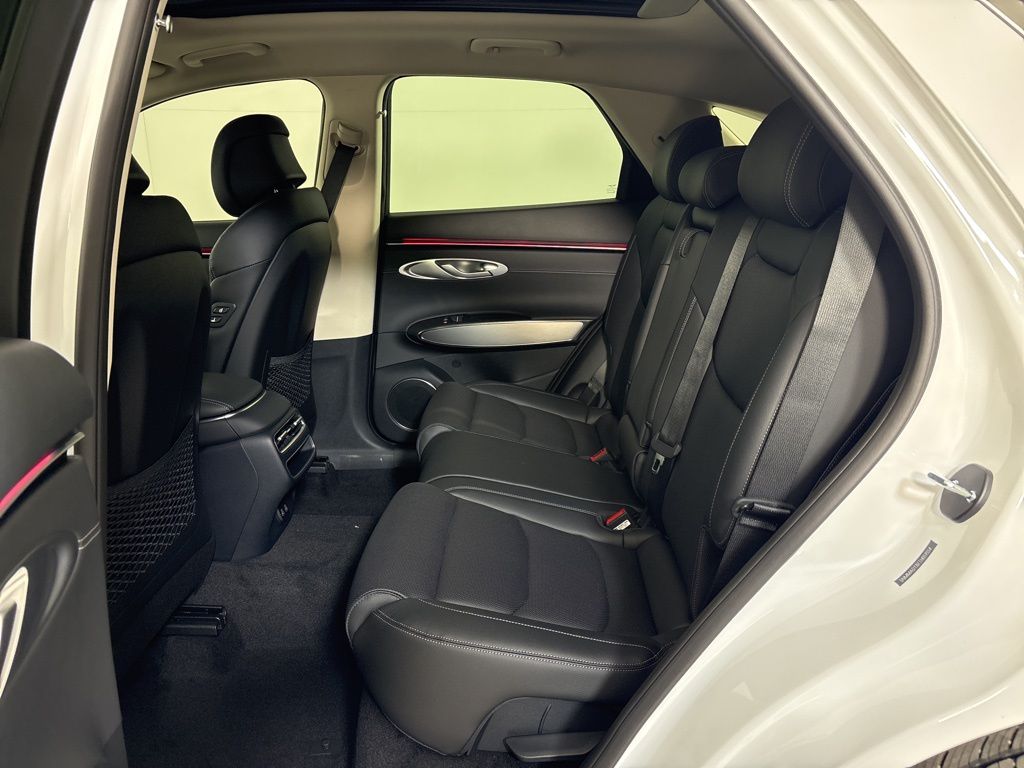 Thumbnail: 2026 Genesis GV70 - 19