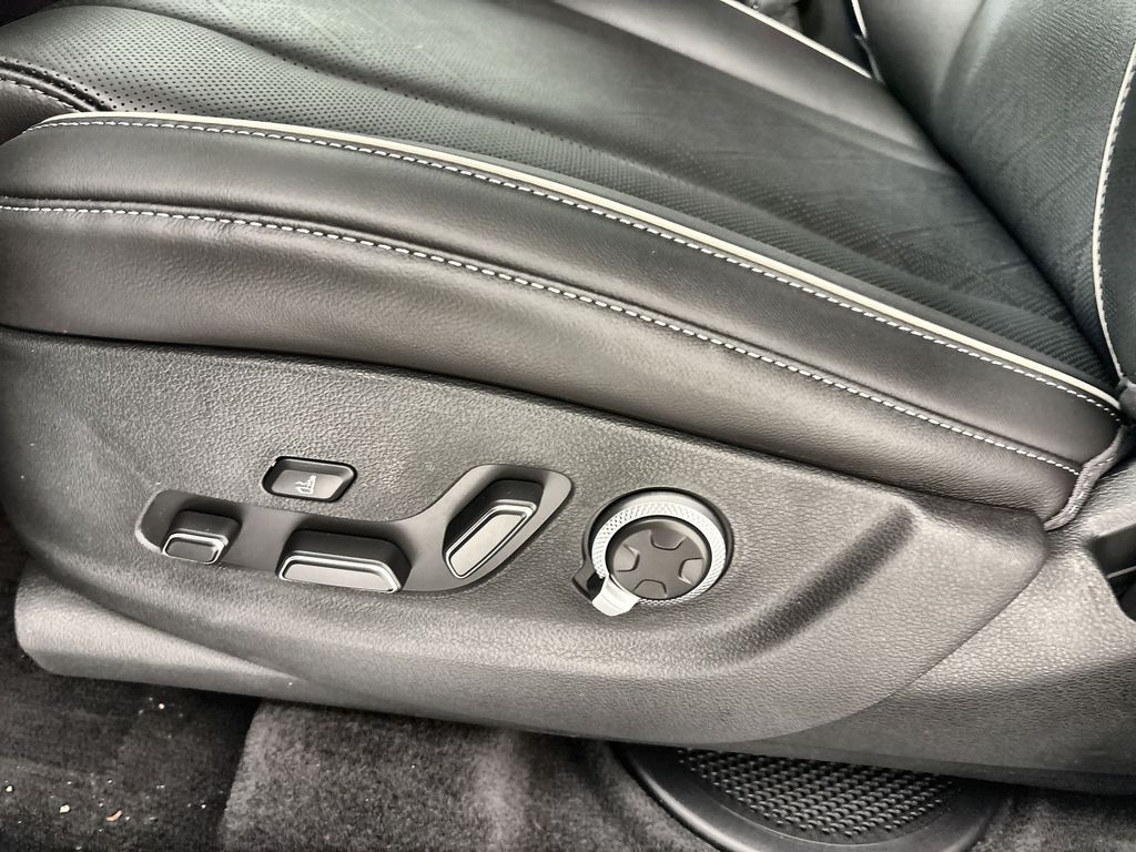 Thumbnail: 2026 Genesis GV80 - 14