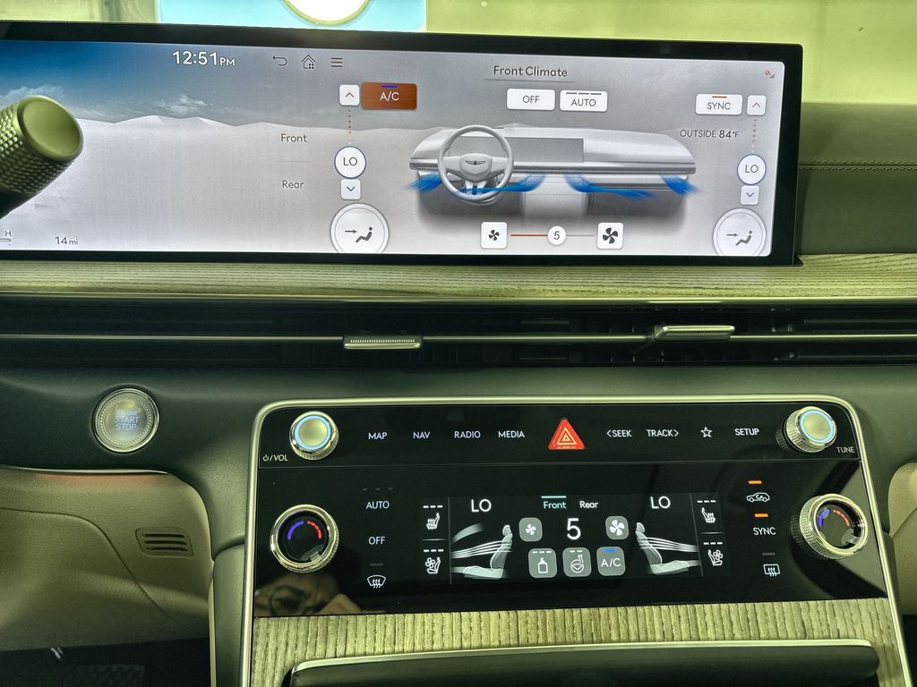 Thumbnail: 2026 Genesis GV80 - 17