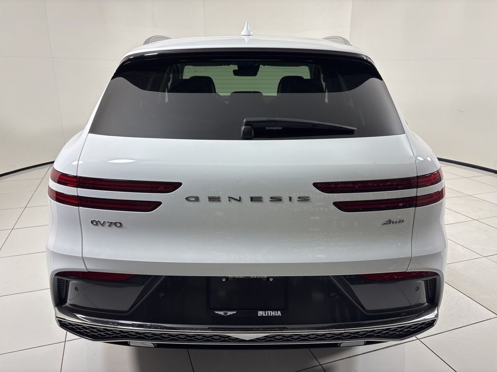 Thumbnail: 2026 Genesis GV70 - 4