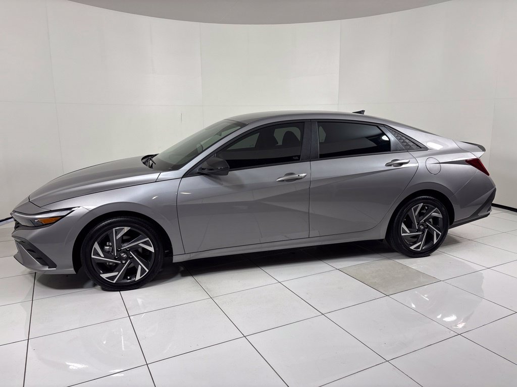 Used 2025 Hyundai Elantra Hybrid SEL Sport Sedan
