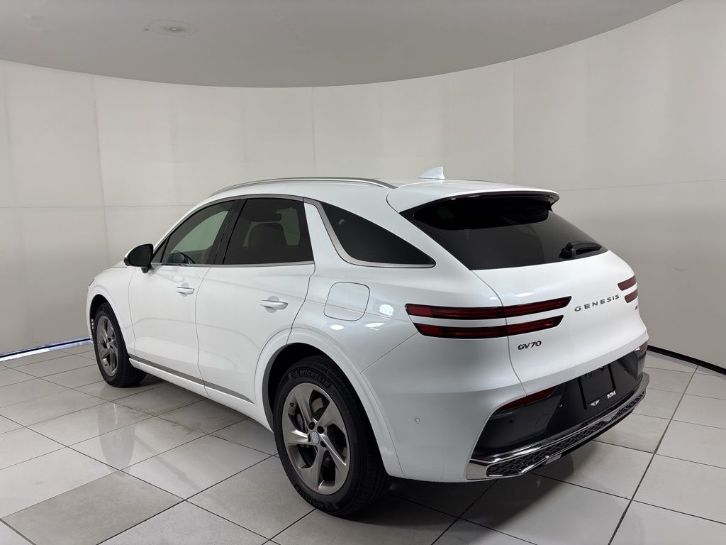 Thumbnail: 2026 Genesis GV70 - 3