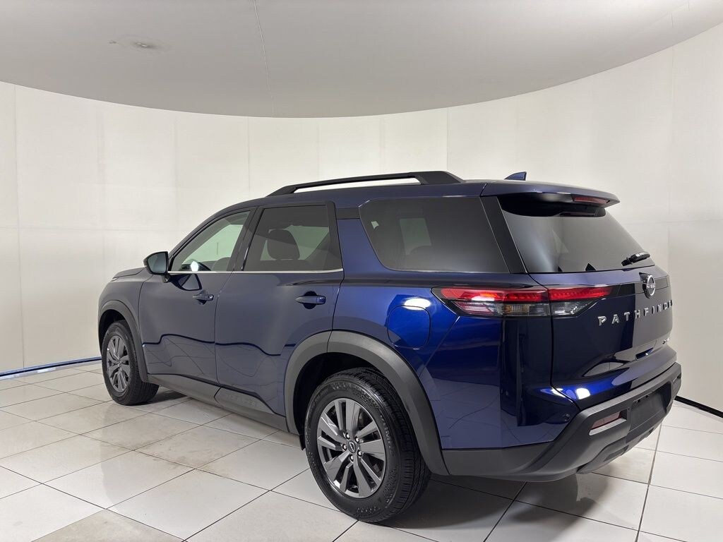 Used 2024 Nissan Pathfinder SV SUV