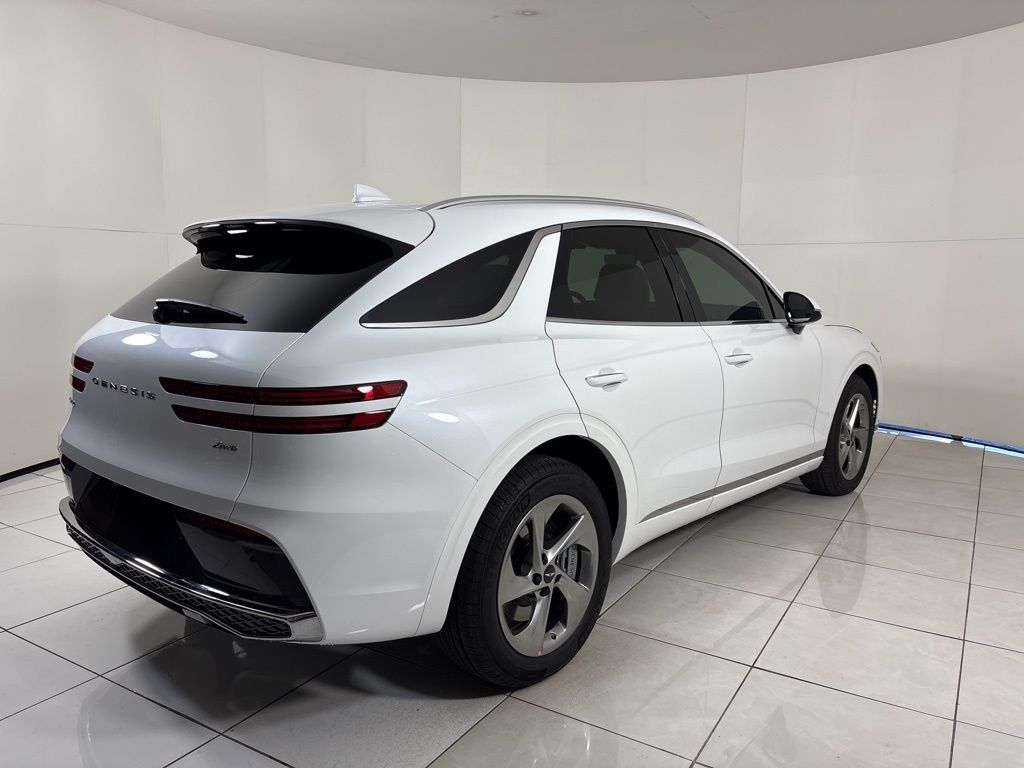 Thumbnail: 2026 Genesis GV70 - 5