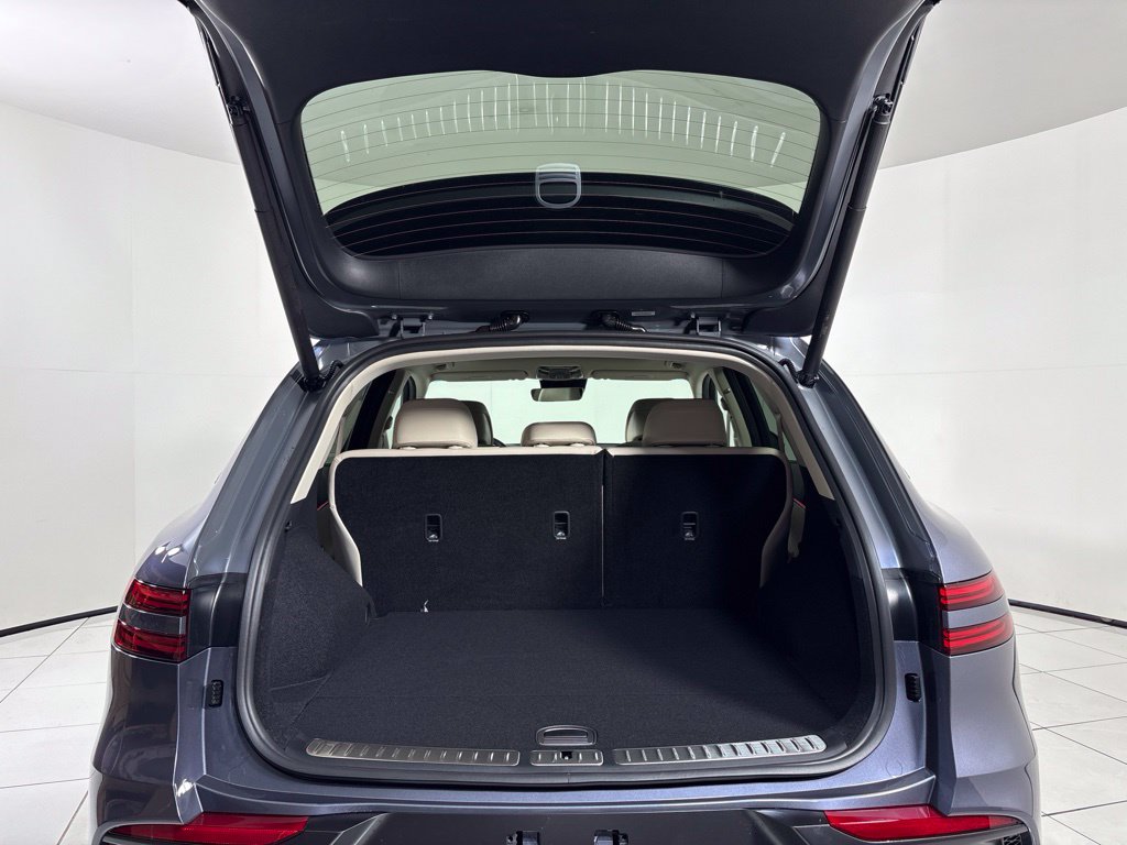New 2027 Genesis GV70 2.5T Select SUV