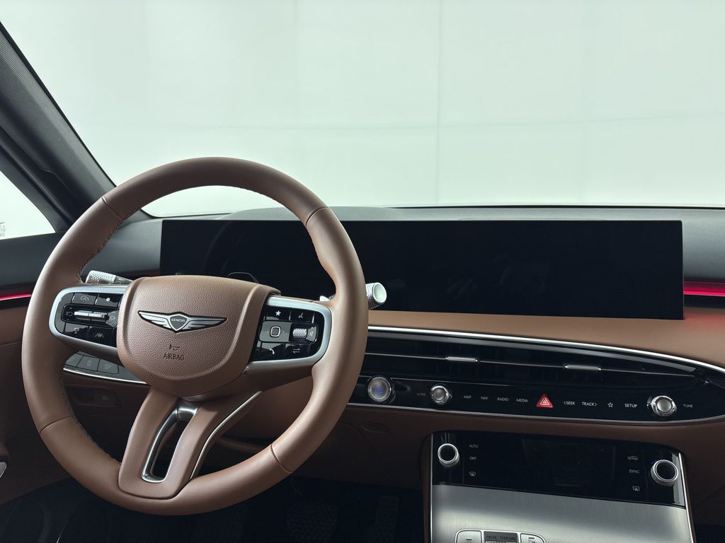 Thumbnail: 2026 Genesis GV70 - 21