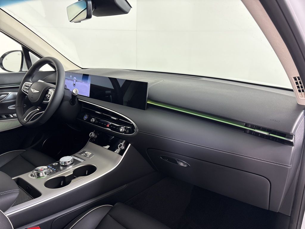 Thumbnail: 2026 Genesis GV70 - 13