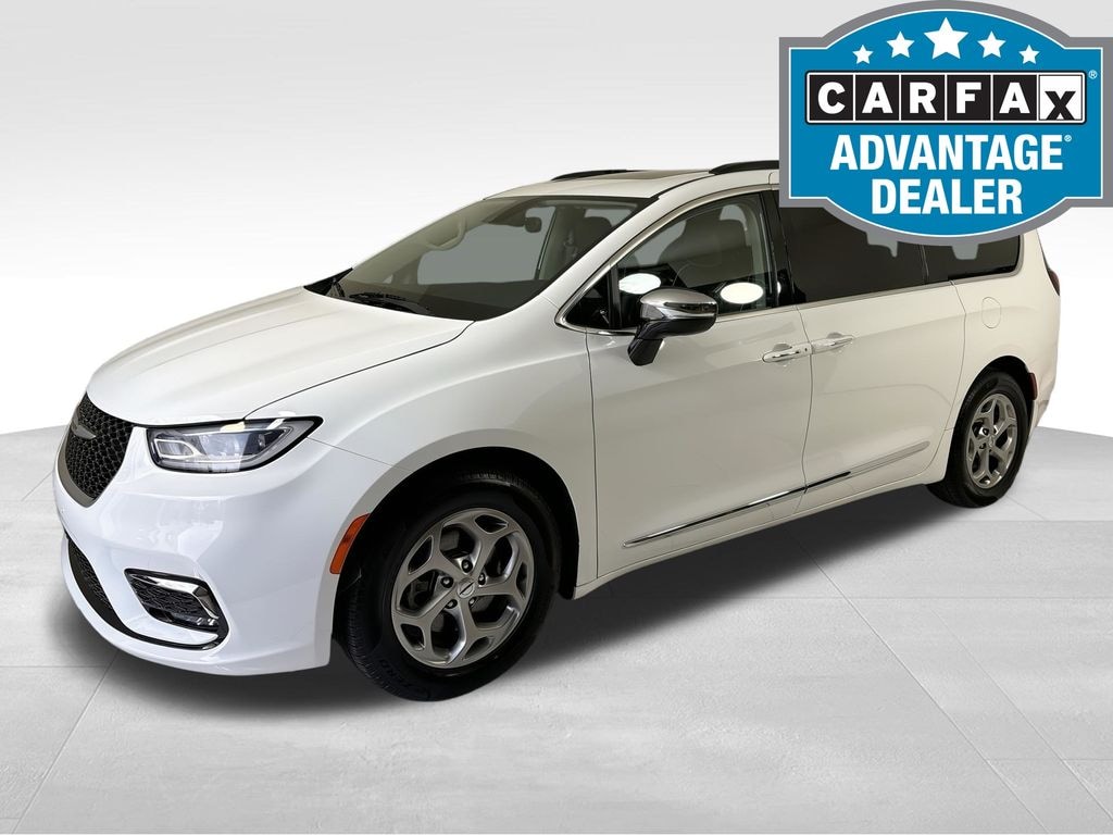 Used 2023 Chrysler Pacifica Limited Van Passenger Van