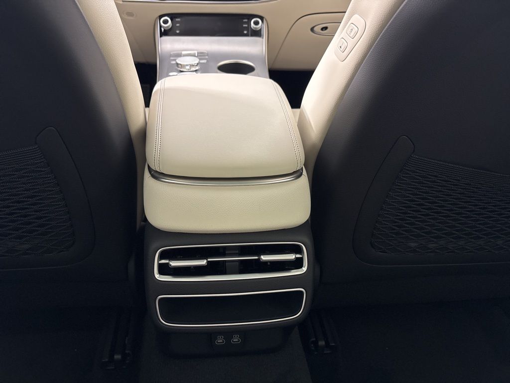 Thumbnail: 2026 Genesis GV70 - 24