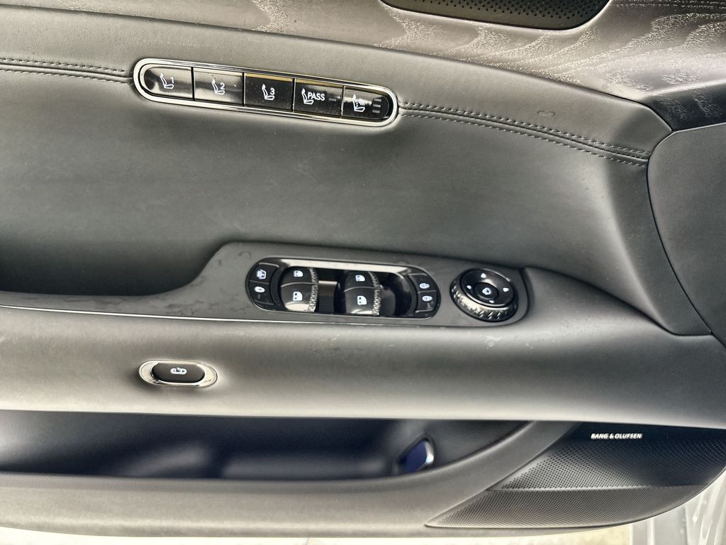 Thumbnail: 2026 Genesis G90 - 15