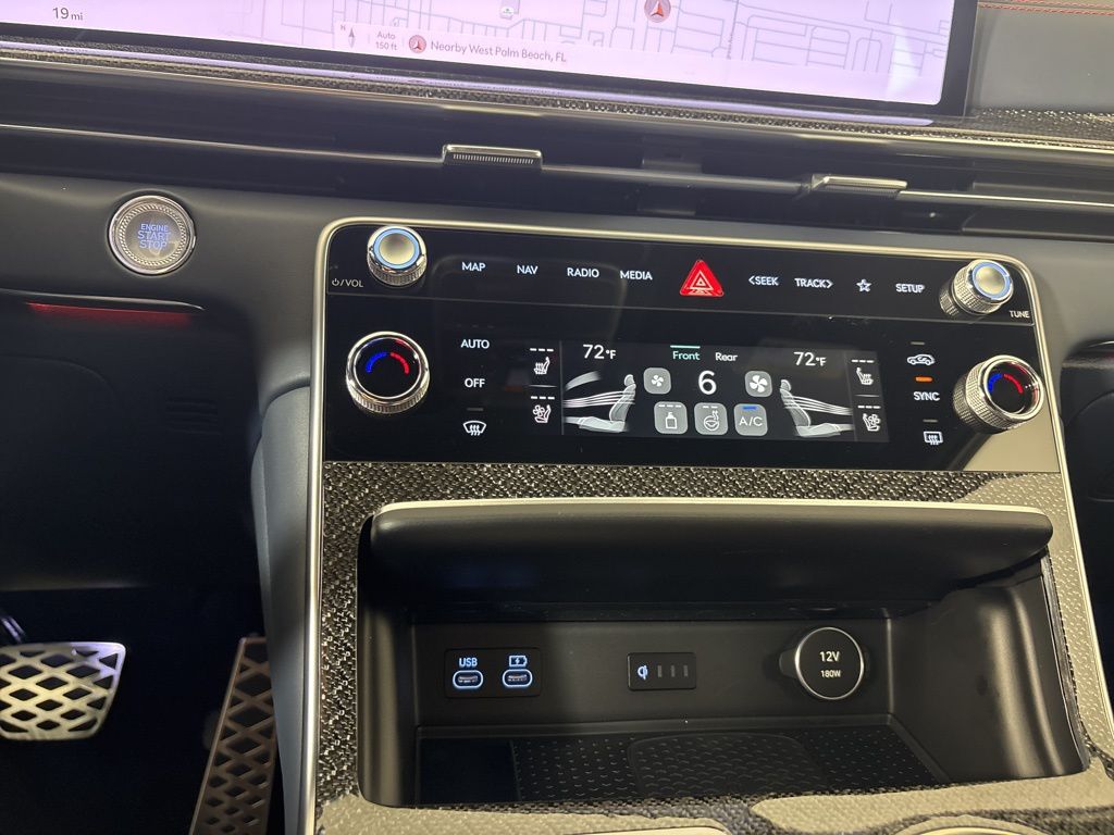 Thumbnail: 2026 Genesis GV80 - 28