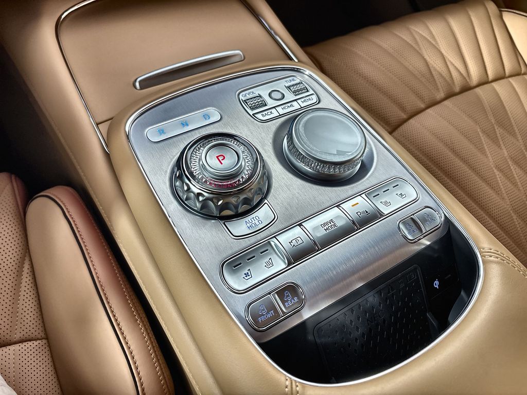 Thumbnail: 2026 Genesis G90 - 22