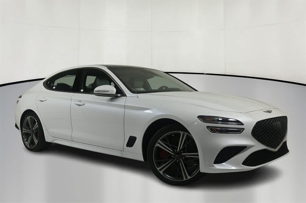 2025 GENESIS G70