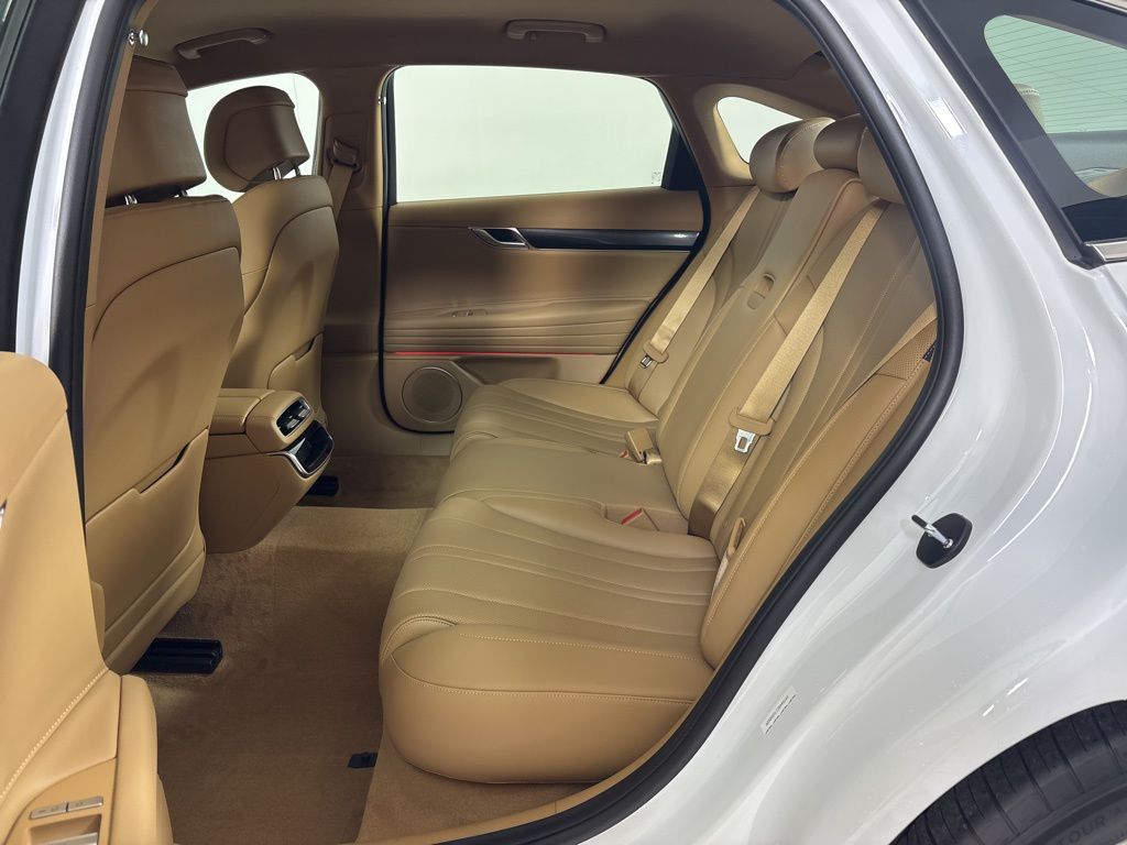 Thumbnail: 2026 Genesis G80 - 18