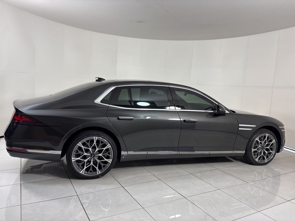Thumbnail: 2026 Genesis G90 - 6