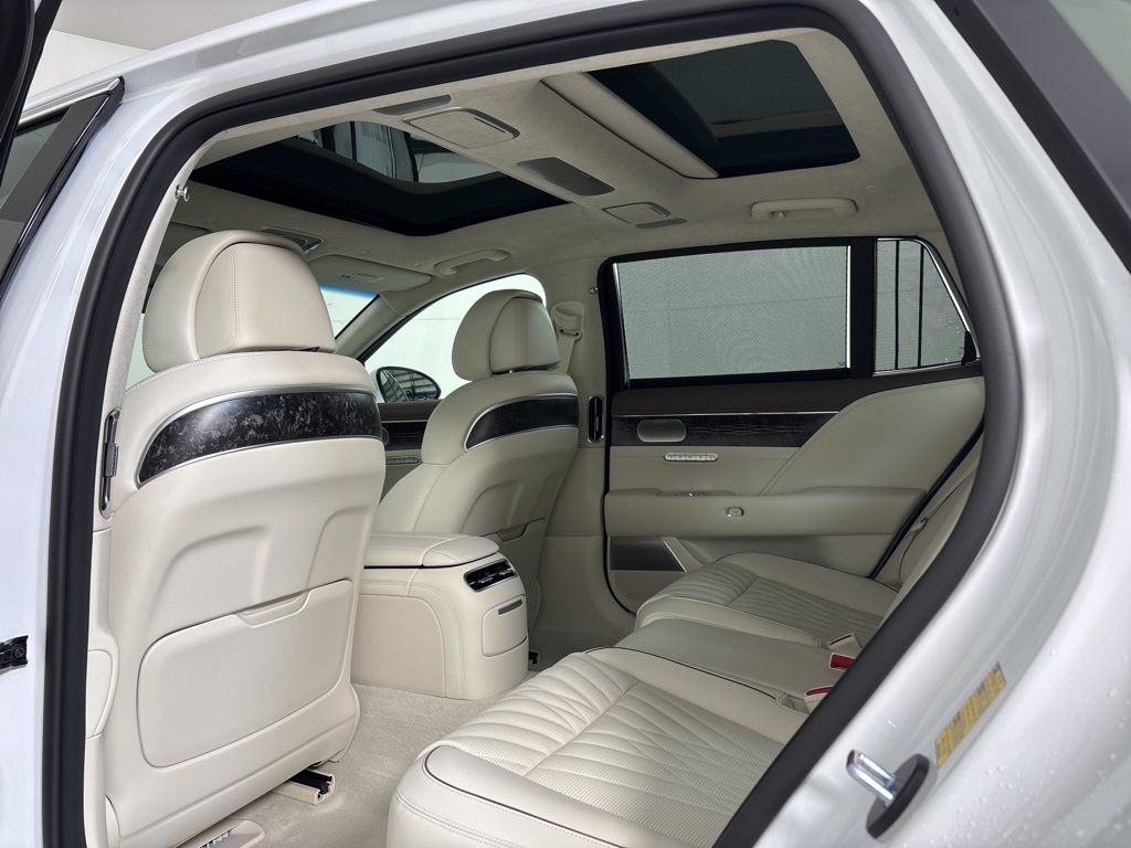 Thumbnail: 2026 Genesis G90 - 17