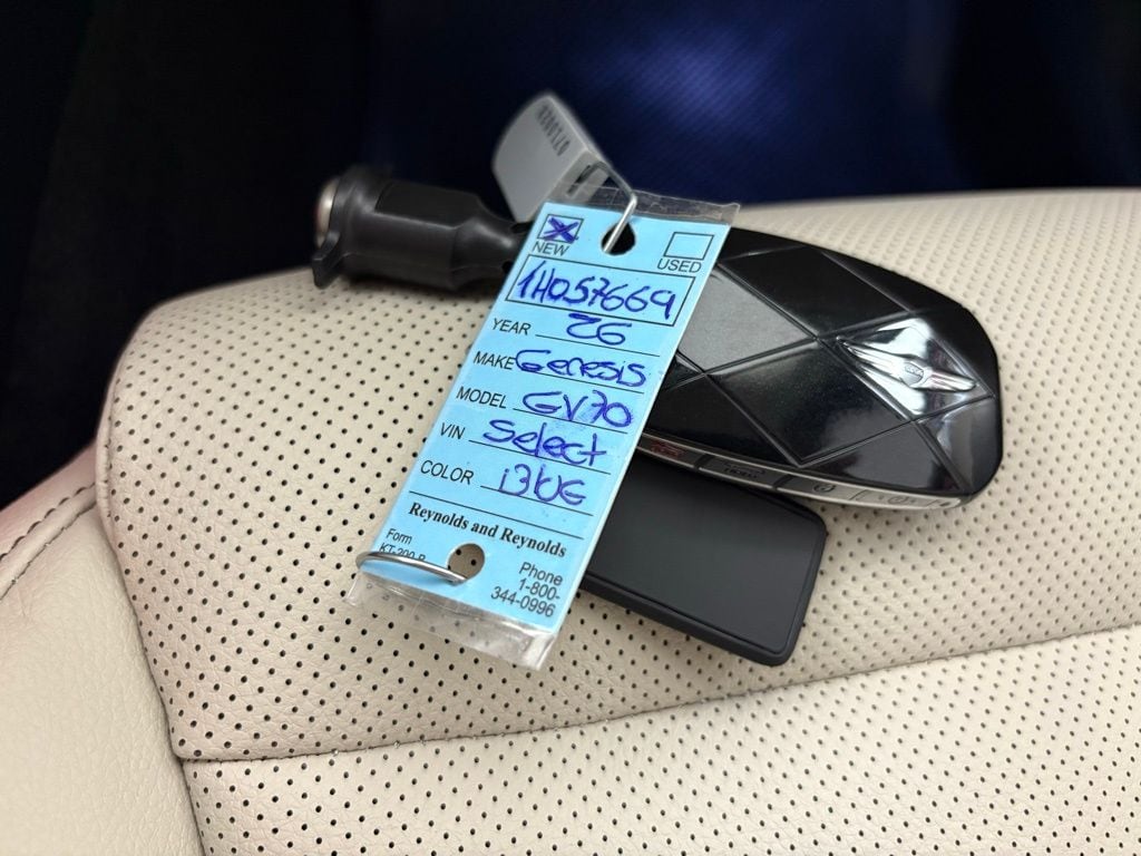 Thumbnail: 2026 Genesis GV70 - 29