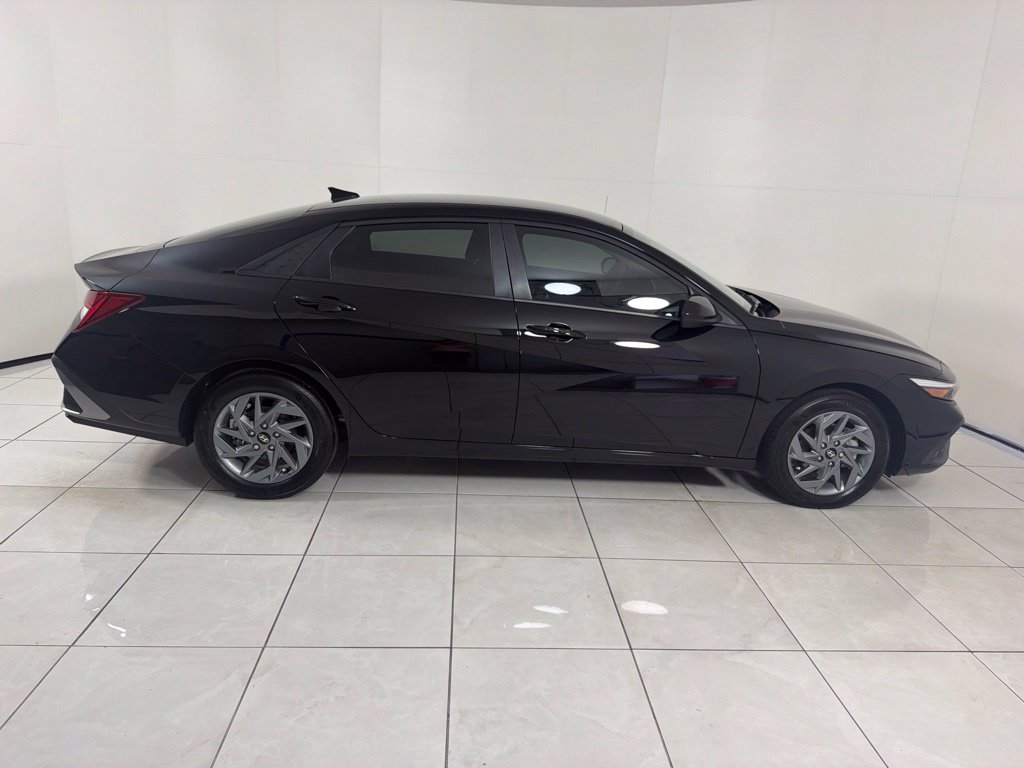 Certified 2025 Hyundai Elantra Hybrid Blue Sedan