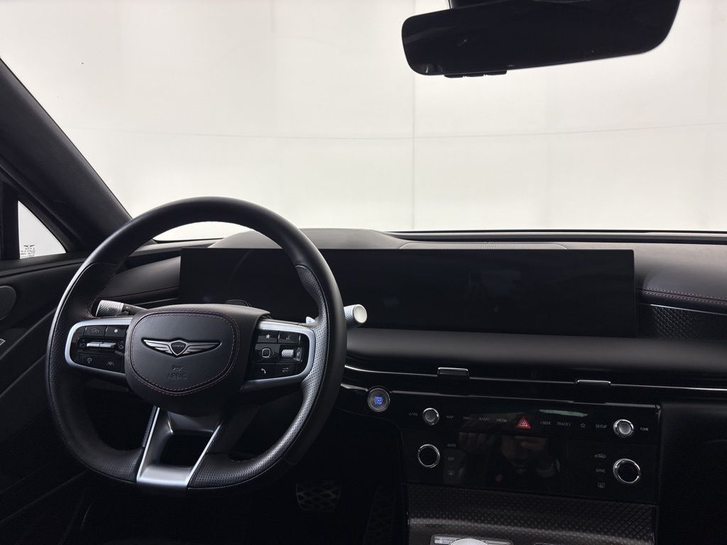 Thumbnail: 2025 Genesis G80 - 21