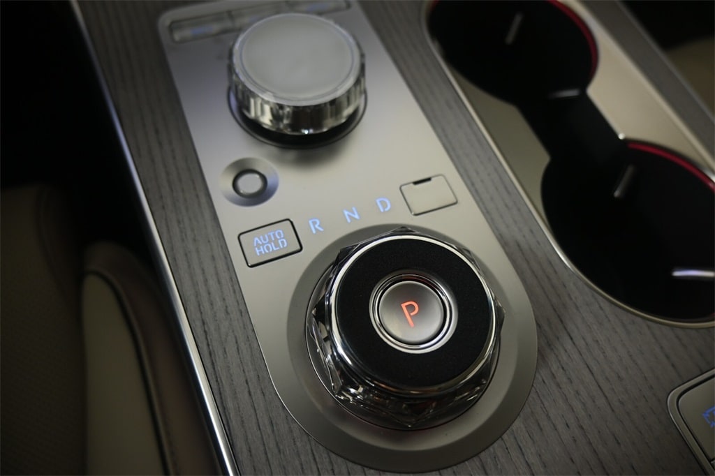 Thumbnail: 2025 Genesis GV80 - 21
