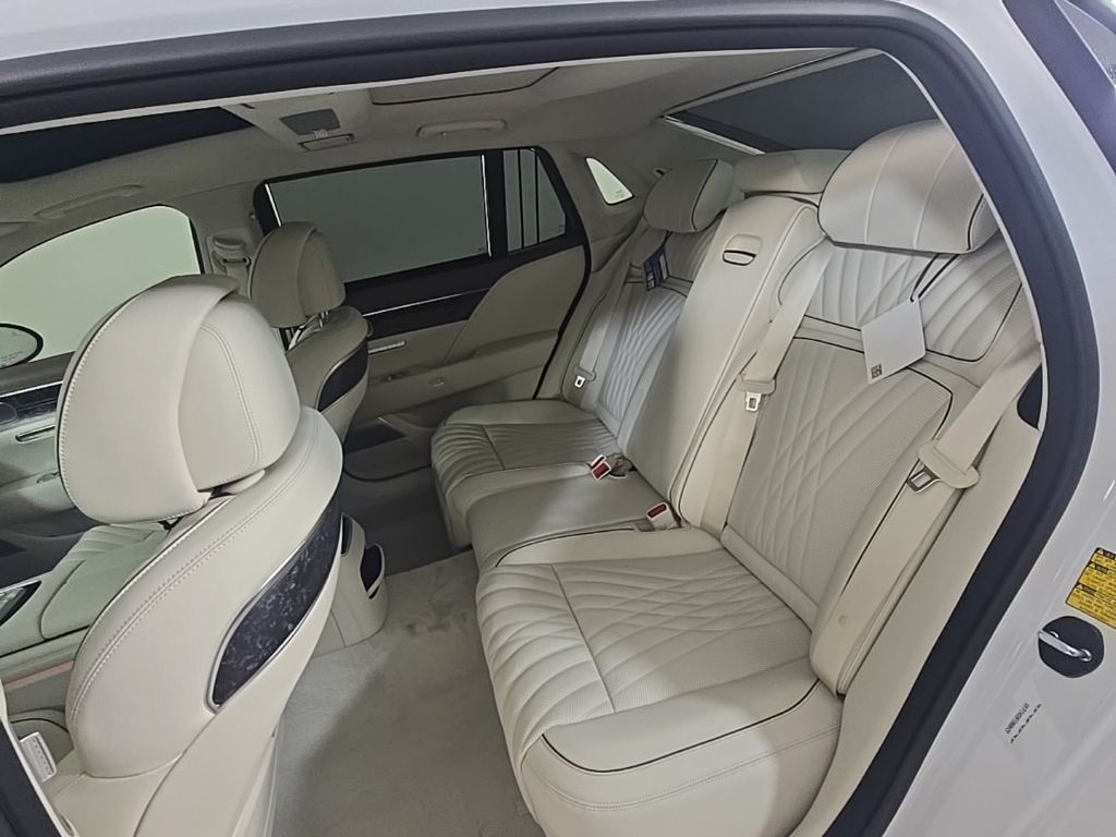 Thumbnail: 2026 Genesis G90 - 29