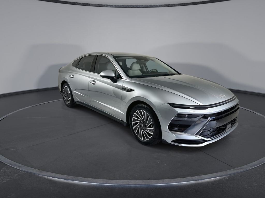 Certified 2025 Hyundai Sonata Hybrid SEL Sedan
