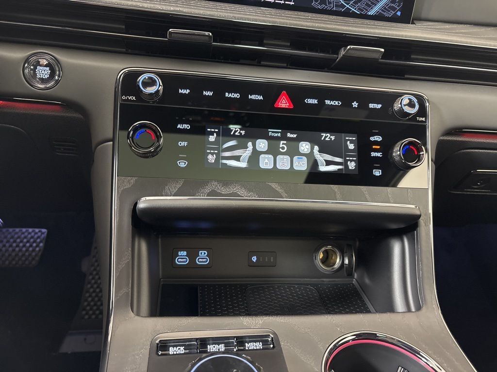 Thumbnail: 2026 Genesis GV80 - 28