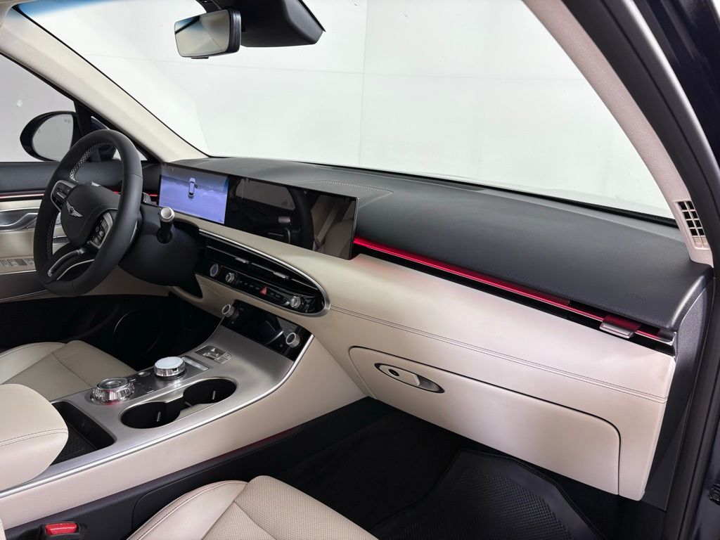 Thumbnail: 2026 Genesis GV70 - 13